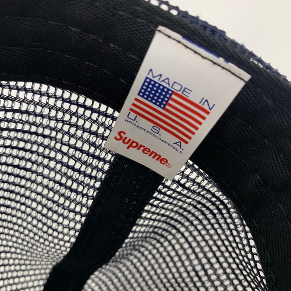 Supreme Cap with Pin Up girl - Picture 2 of 3